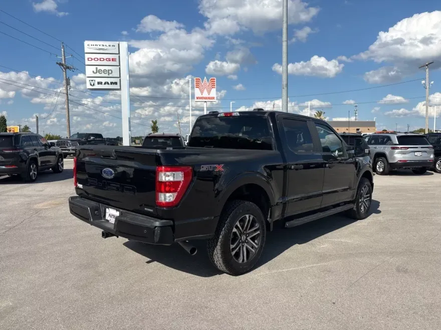 2022 Ford F-150 XL photo 1