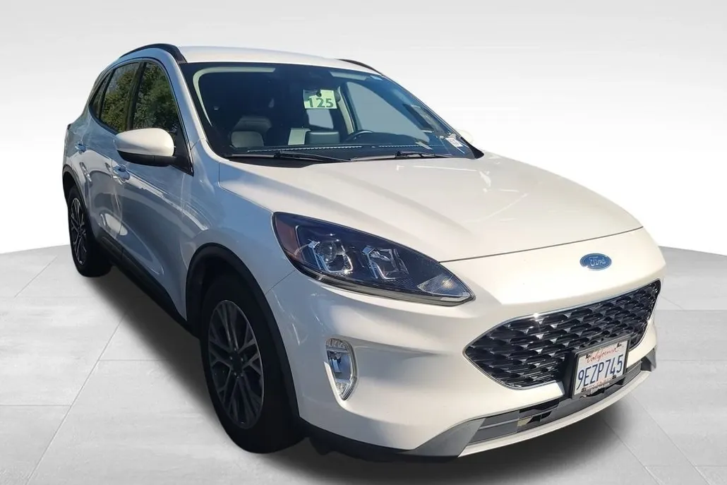 2020 Ford Escape SEL photo 1