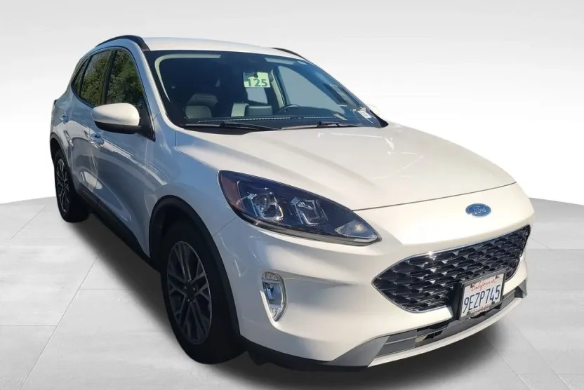 2020 Ford Escape SEL photo 1