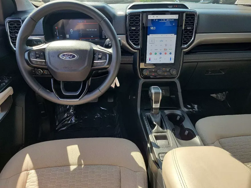 2024 Ford Ranger XLT photo 1