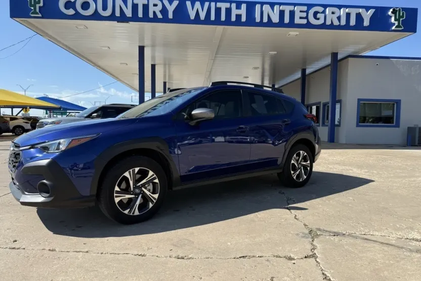 2024 Subaru Crosstrek Premium photo 1