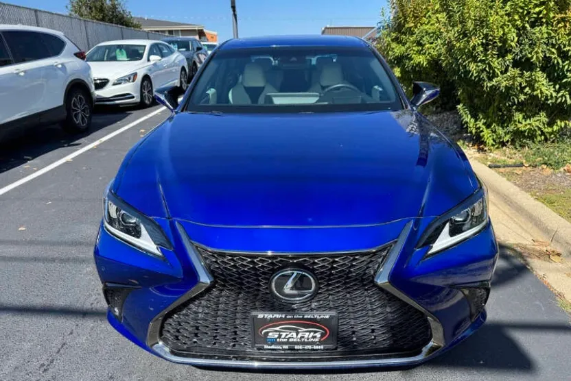 2022 Lexus ES 350 F SPORT photo 1