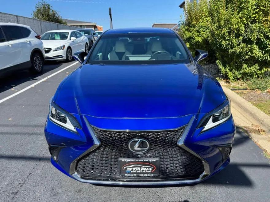 2022 Lexus ES 350 F SPORT photo 1