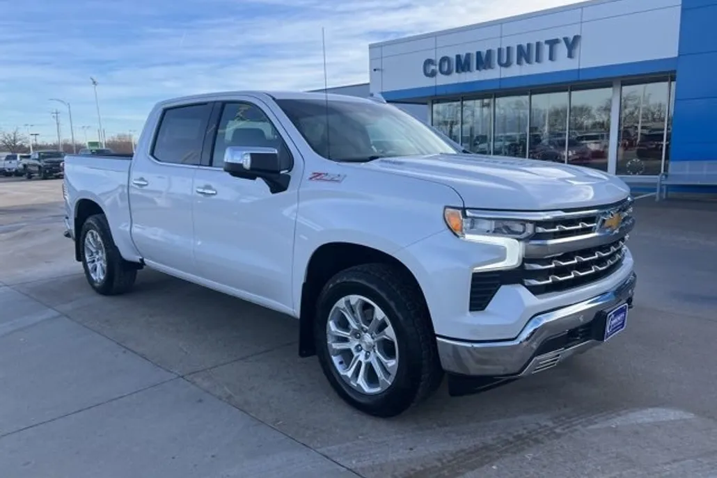2023 Chevrolet Silverado 1500 LTZ photo 1
