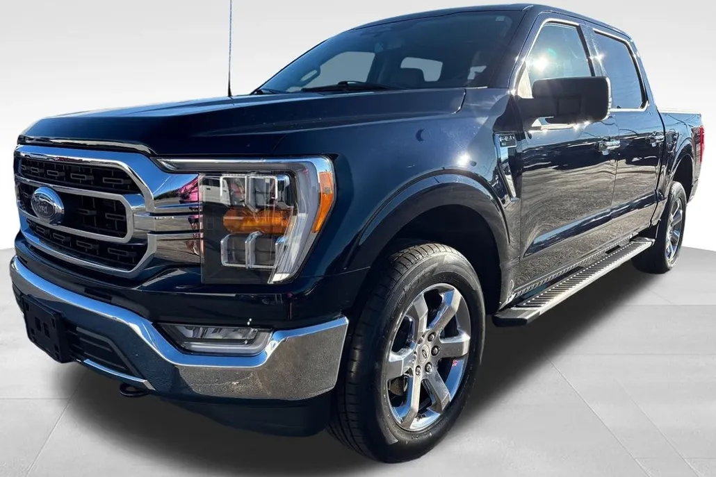 2023 Ford F-150 XLT photo 1
