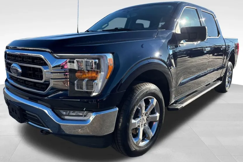 2023 Ford F-150 XLT photo 1