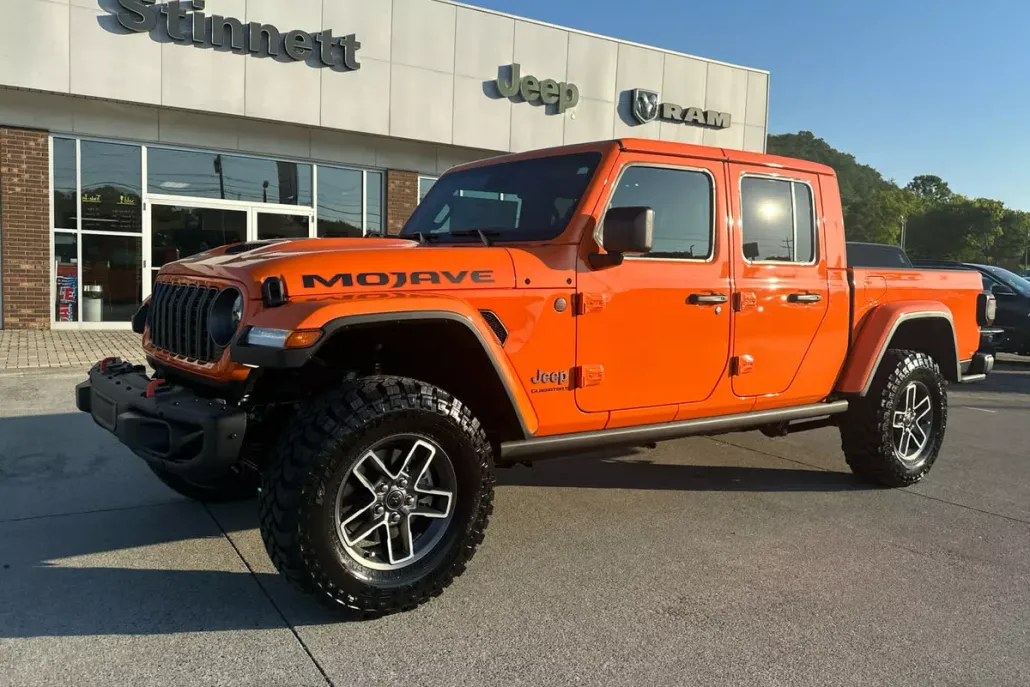 2025 Jeep Gladiator Mojave photo 1