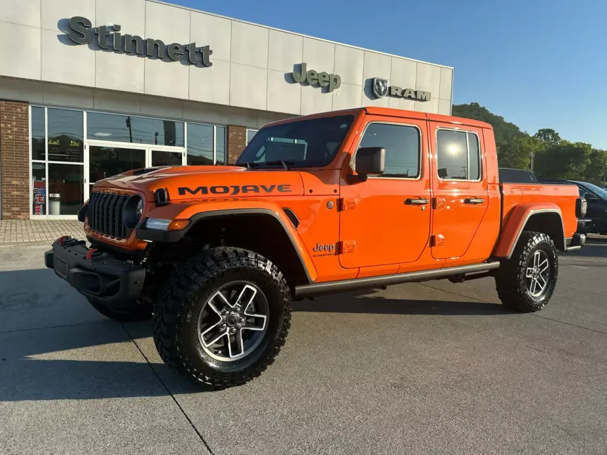 2025 Jeep Gladiator Mojave photo 1