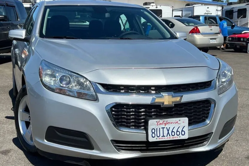 2016 Chevrolet Malibu Limited photo 1