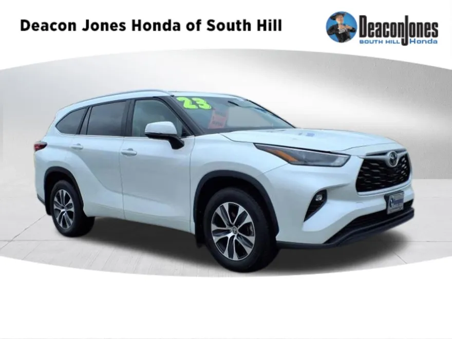 2023 Toyota Highlander XLE photo 1