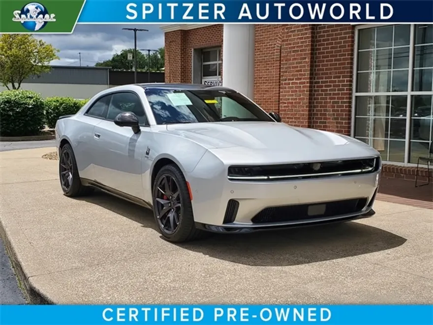 2024 Dodge Charger R/T Scat Pack photo 1