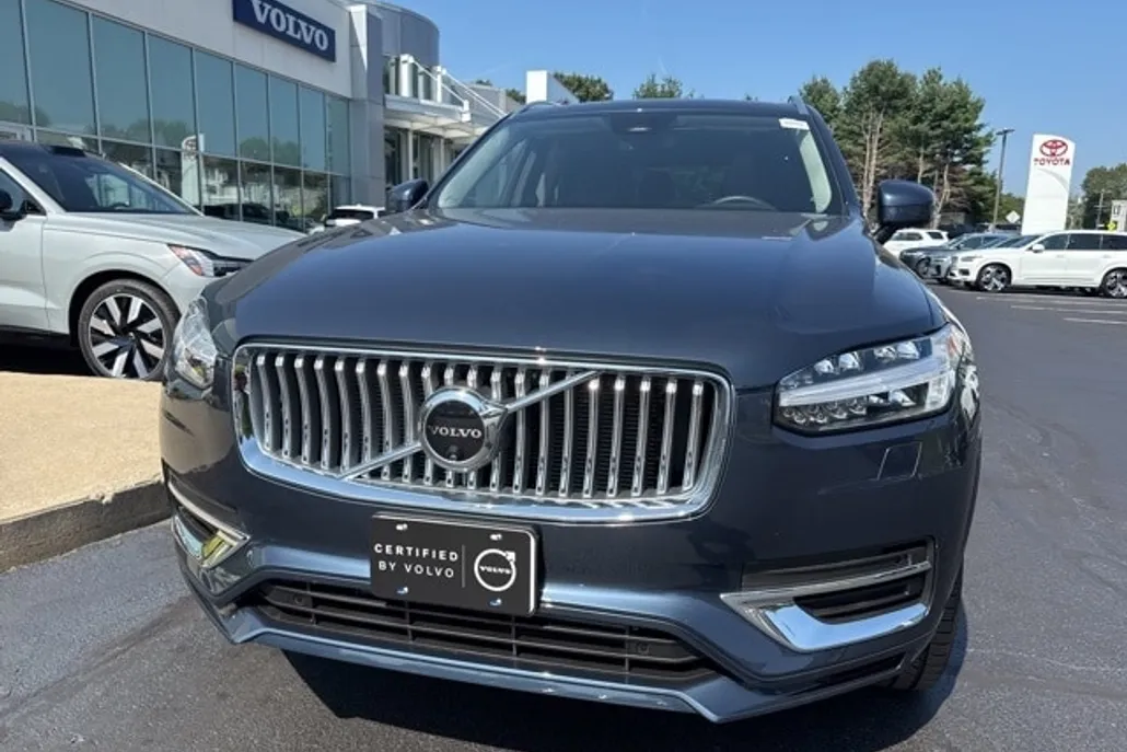 2024 Volvo XC90 Recharge T8 Plus photo 1