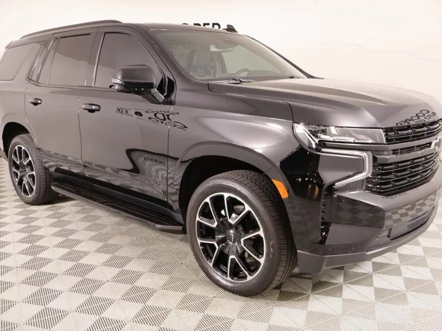 2023 Chevrolet Tahoe RST photo 1
