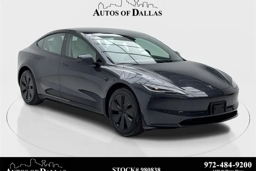 2025 Tesla Model 3 Long Range photo 1