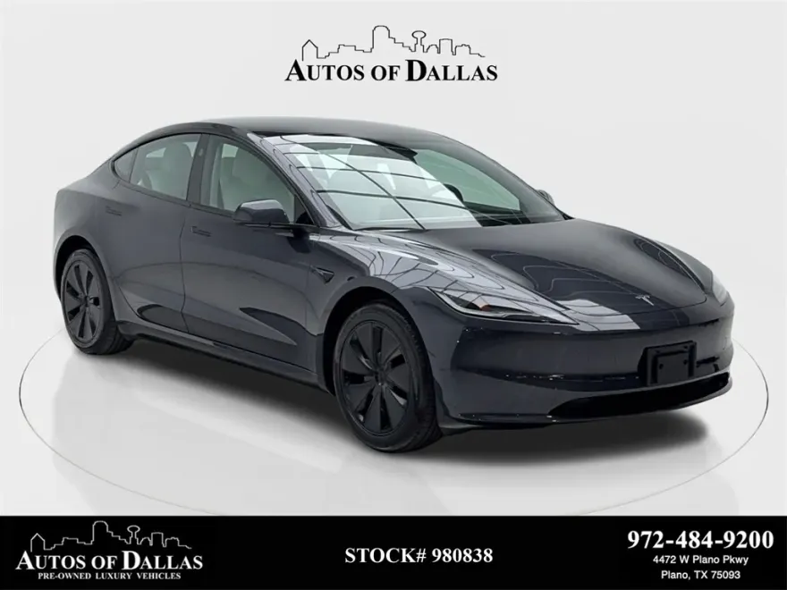 2025 Tesla Model 3 Long Range photo 1