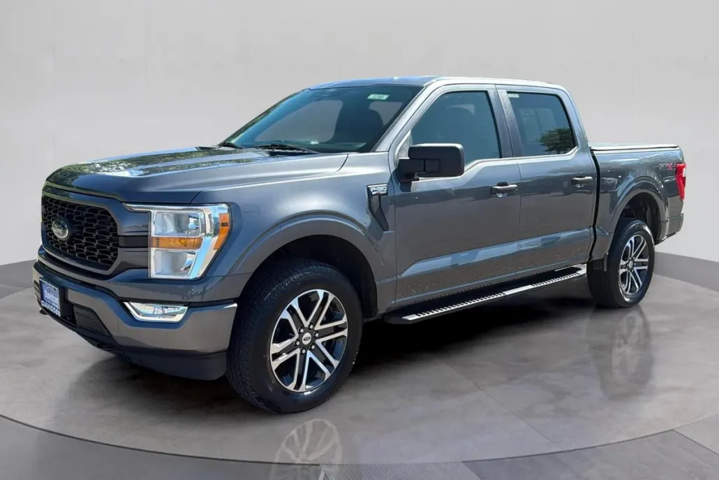 2022 Ford F-150 XL photo 1