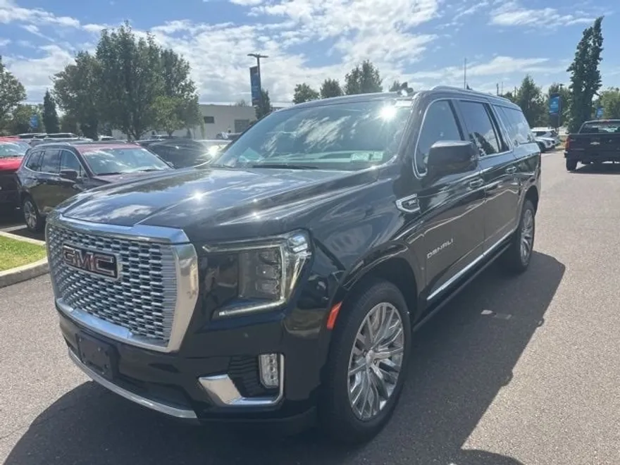 2022 Gmc Yukon XL Denali photo 1