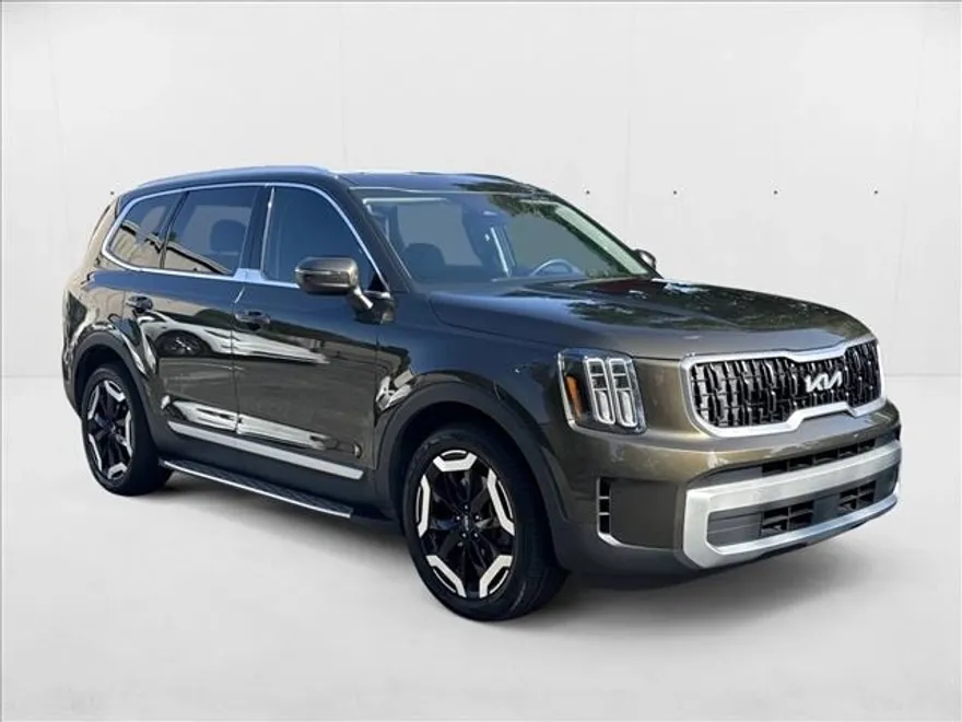 2024 Kia Telluride EX photo 1