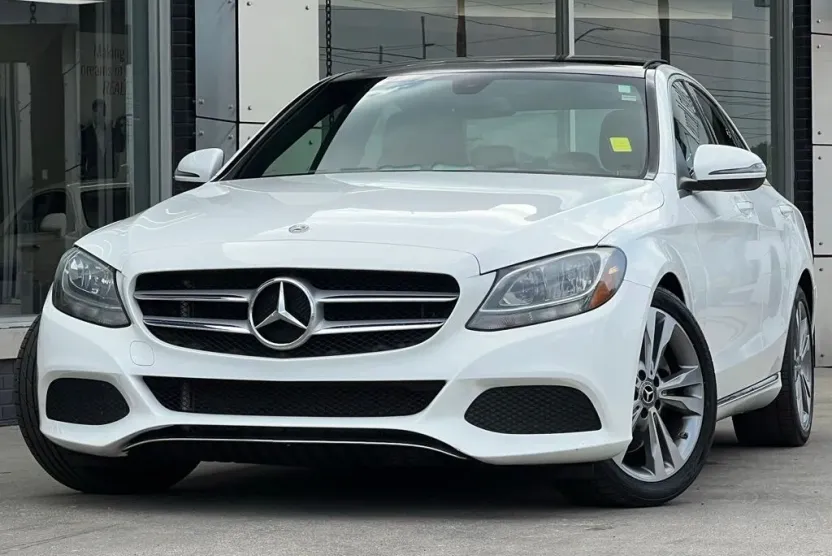 2018 Mercedes Benz C 300 photo 1
