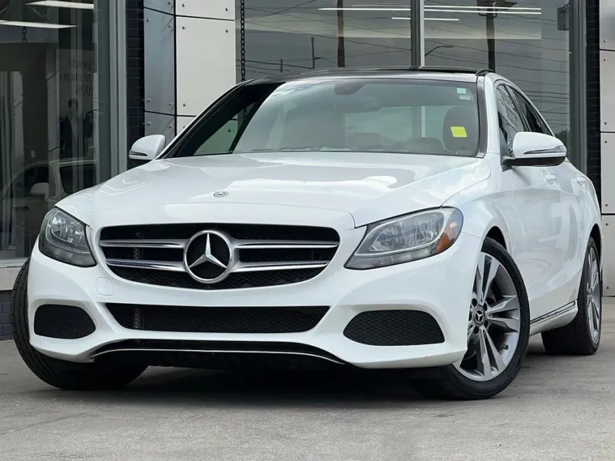 2018 Mercedes Benz C 300 photo 1