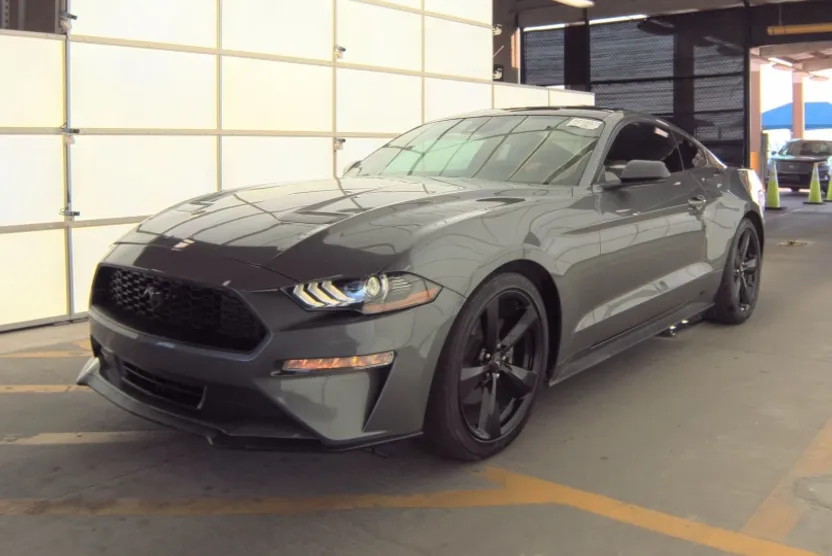 2023 Ford Mustang EcoBoost photo 1