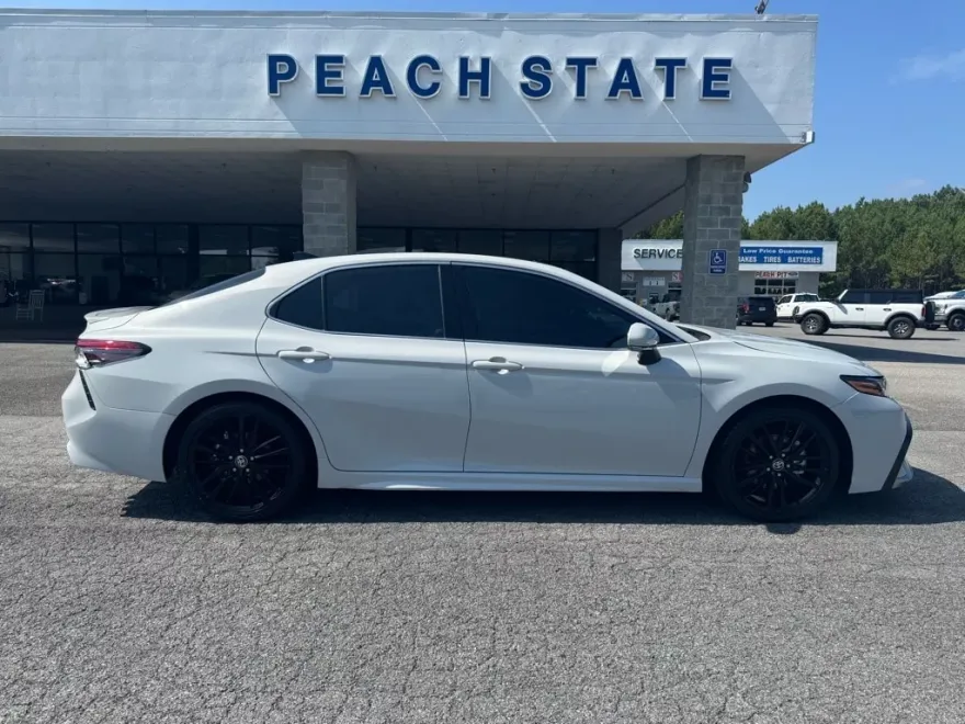 2023 Toyota Camry XSE photo 1