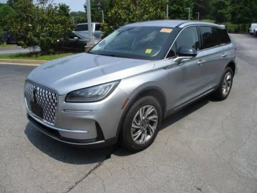 2023 Lincoln Corsair Standard photo 1