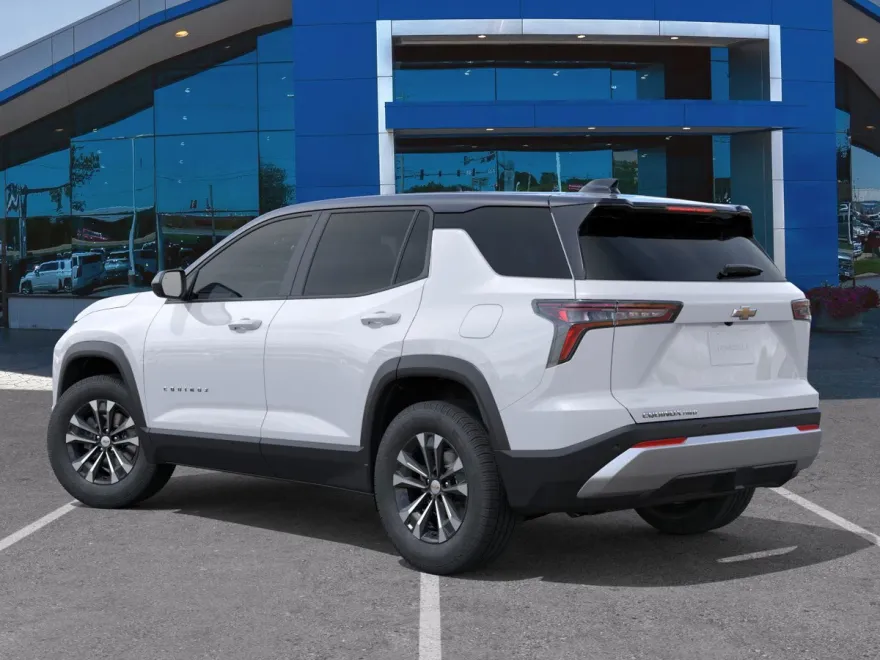 2026 Chevrolet Equinox LT photo 1