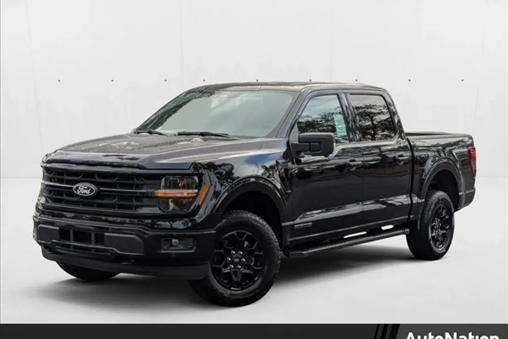 2025 Ford F-150 XLT photo 1