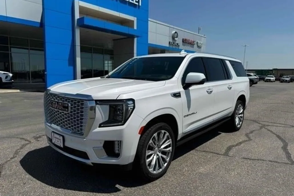 2023 Gmc Yukon XL Denali photo 1