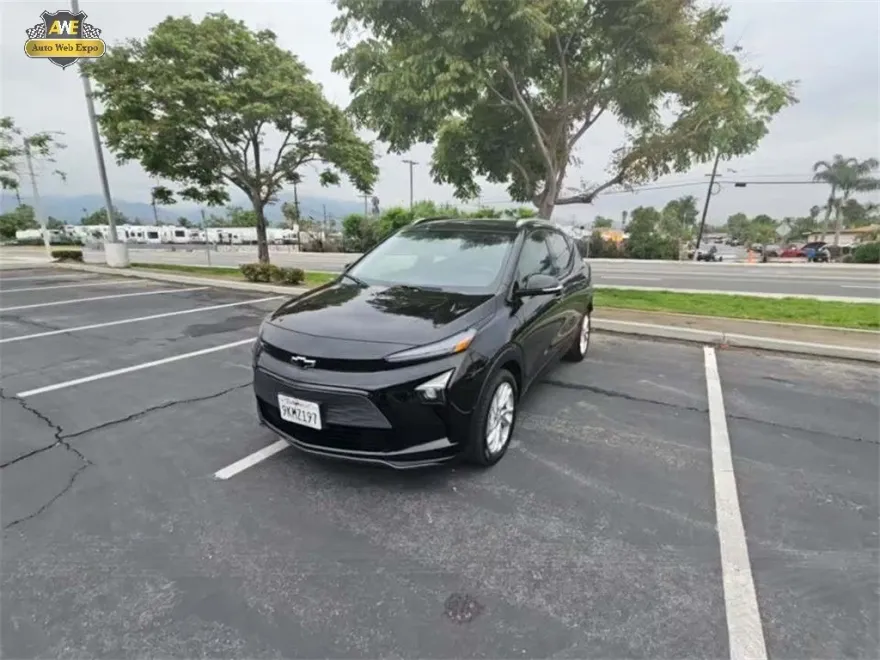 2023 Chevrolet Bolt EUV photo 1