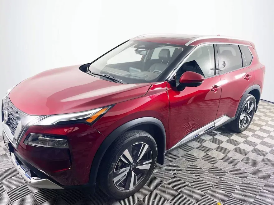 2023 Nissan Rogue Platinum photo 1