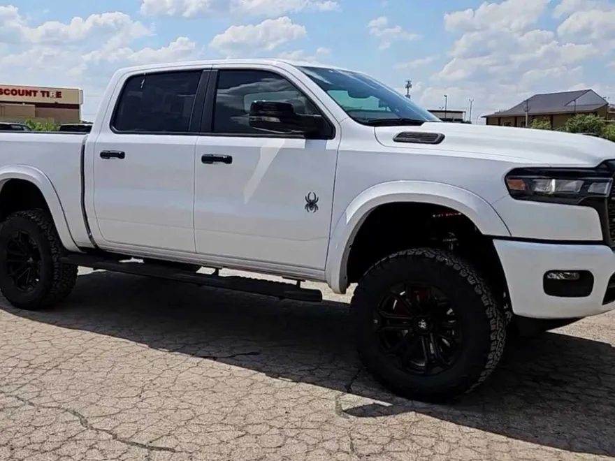 2025 Ram 1500 Big Horn photo 1