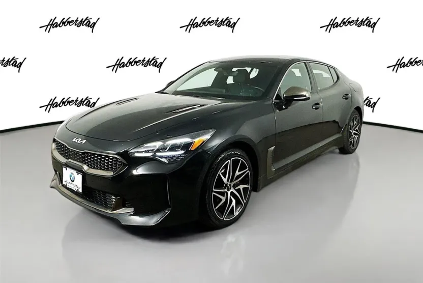 2023 Kia Stinger GT-Line photo 1
