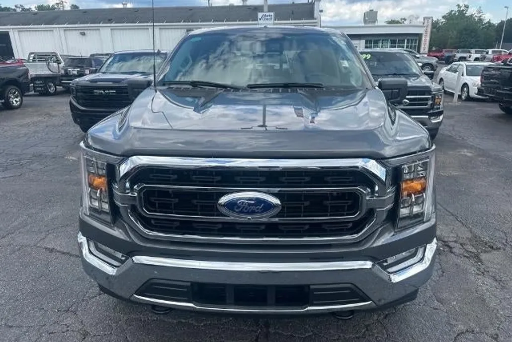 2023 Ford F-150 XL photo 1