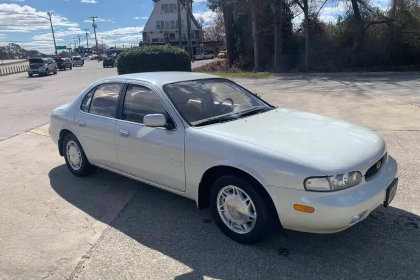 1996 Infiniti J30 photo 1