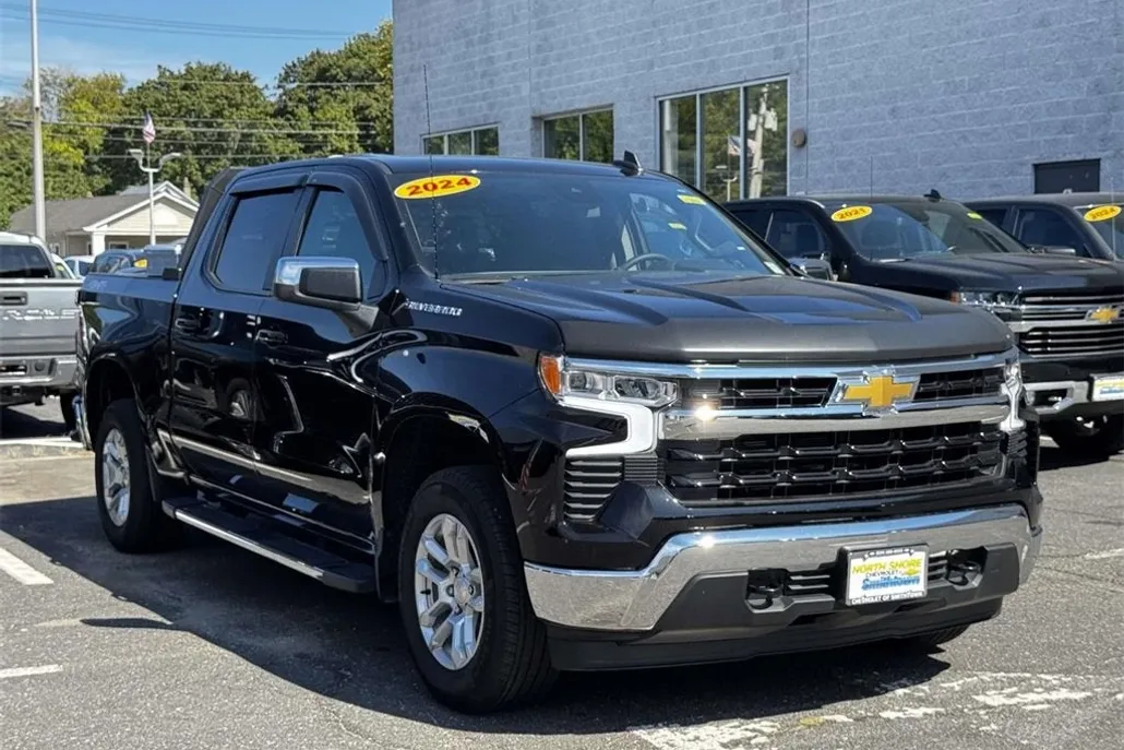 2024 Chevrolet Silverado 1500 LT photo 1