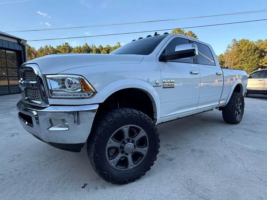 2015 Ram 2500 Laramie photo 1