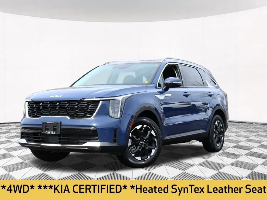 2024 Kia Sorento S photo 1