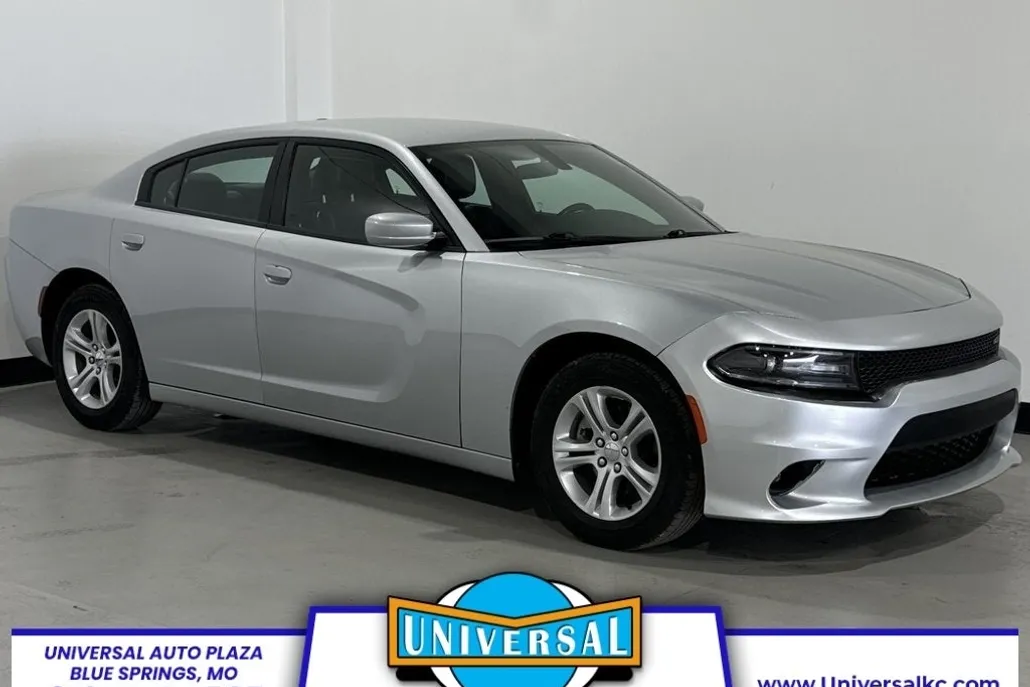 2021 Dodge Charger SXT photo 1