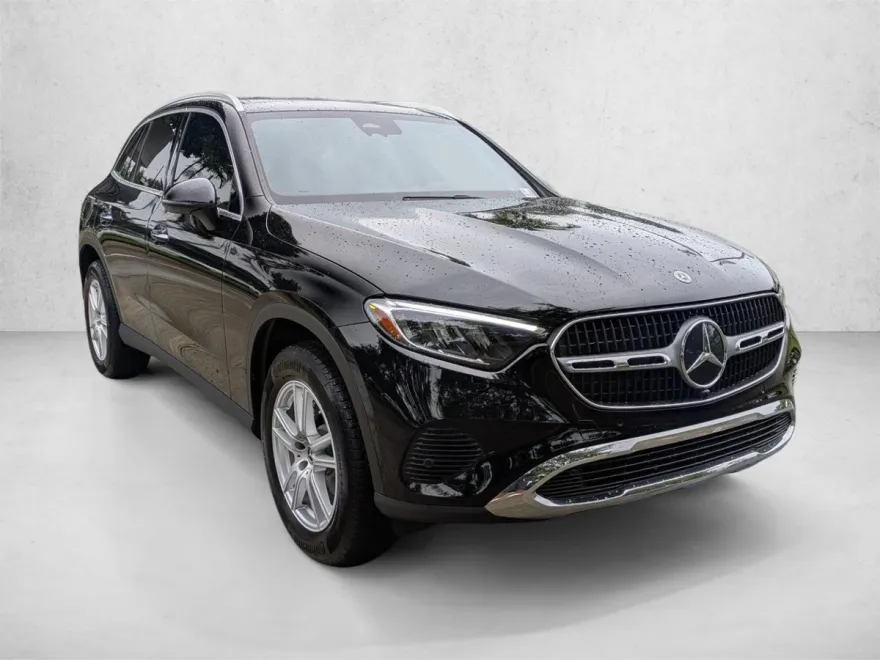 2025 Mercedes Benz GLC 4MATIC photo 1