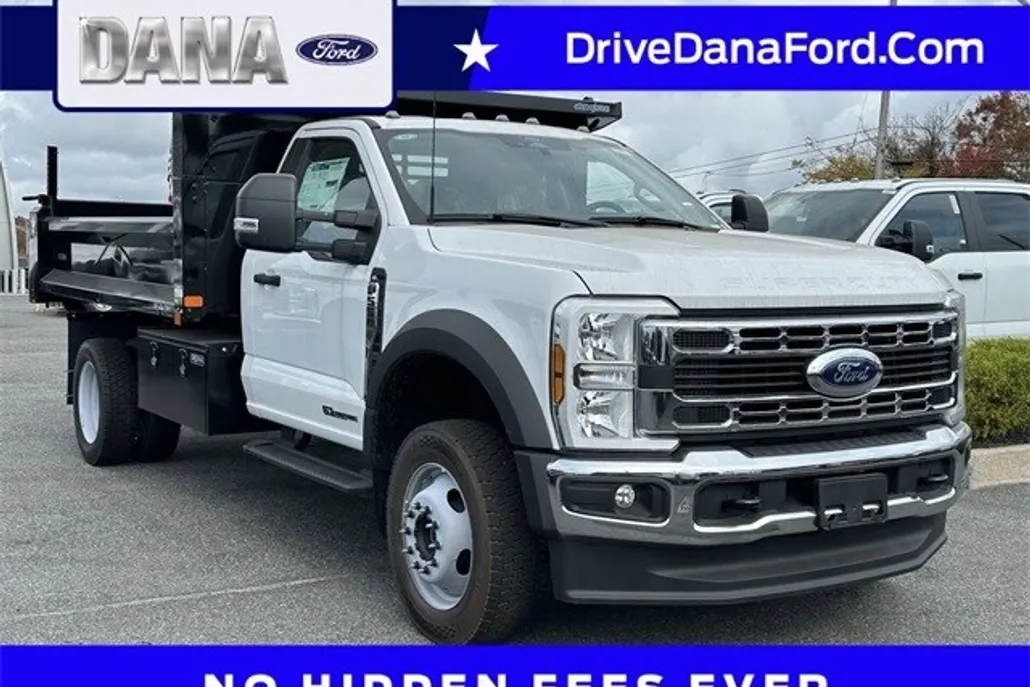 2024 Ford F-550 photo 1