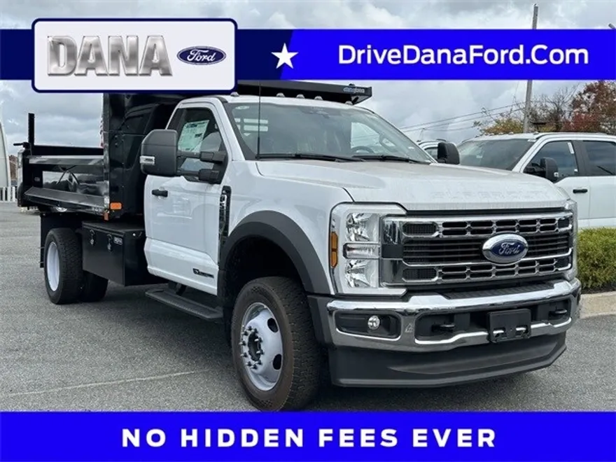 2024 Ford F-550 photo 1