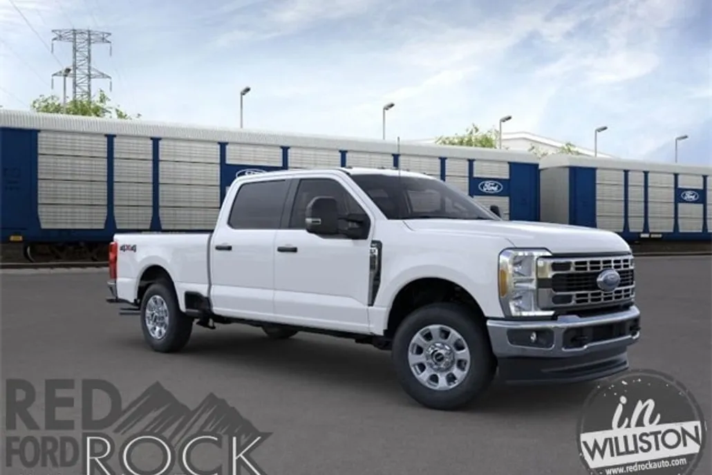 2025 Ford F-350 photo 1