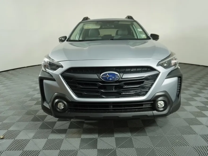 2025 Subaru Outback Premium photo 1