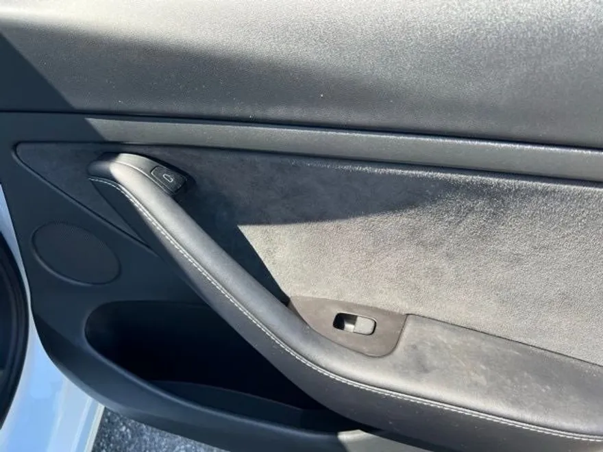 2022 Tesla Model 3 Performance photo 30
