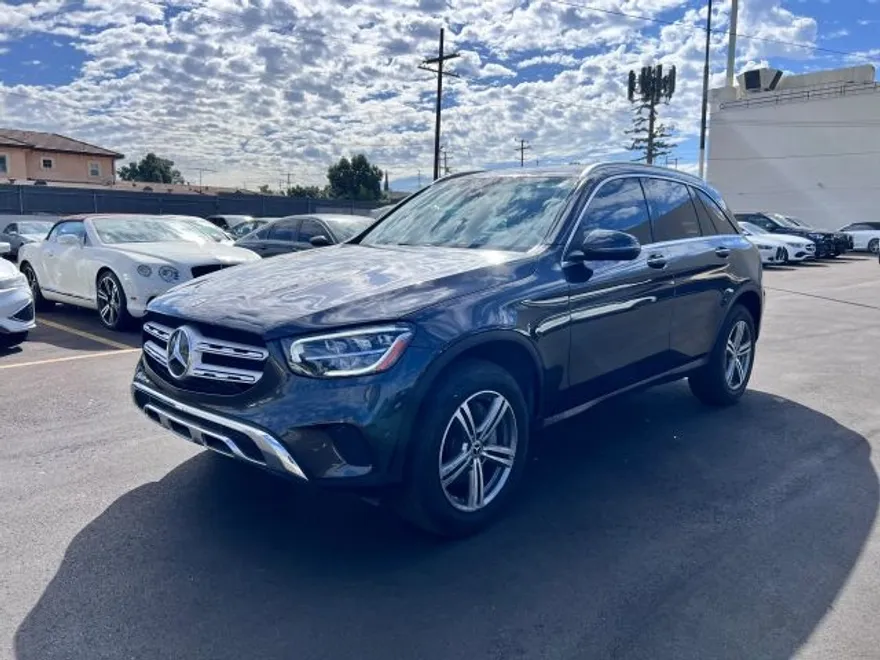 2022 Mercedes Benz GLC 300 photo 1