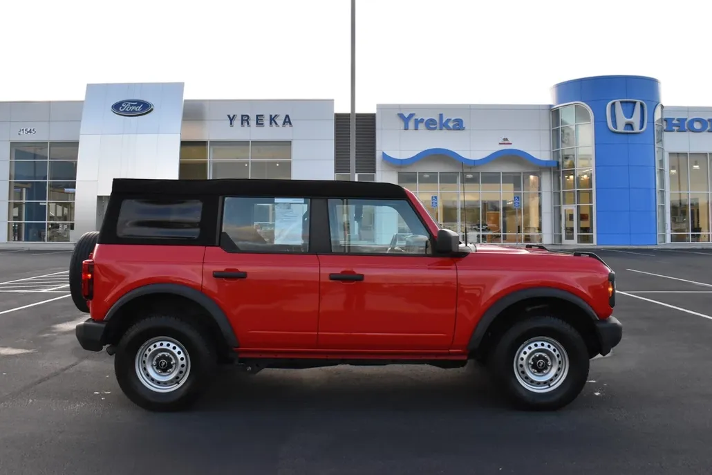 2023 Ford Bronco Base Big Bend Black Diamond Outer Banks photo 1
