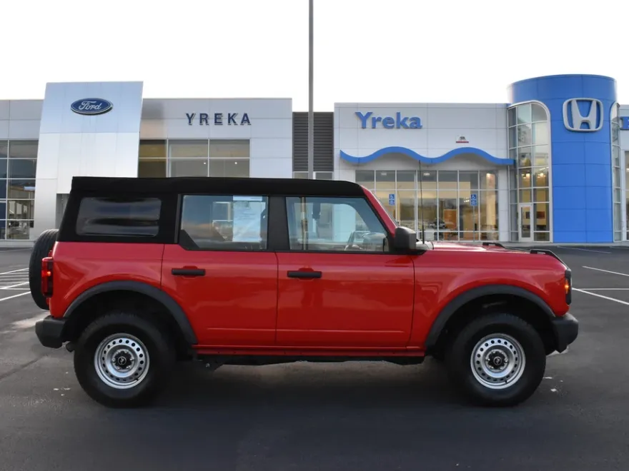 2023 Ford Bronco Base Big Bend Black Diamond Outer Banks photo 1