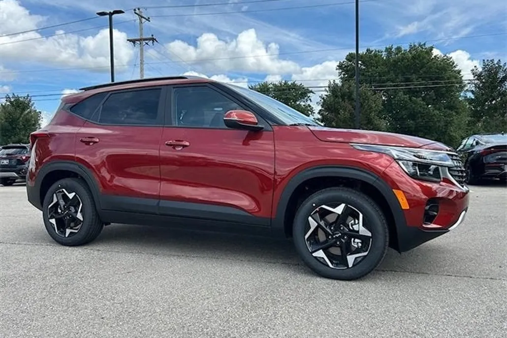 2026 Kia Seltos S photo 1